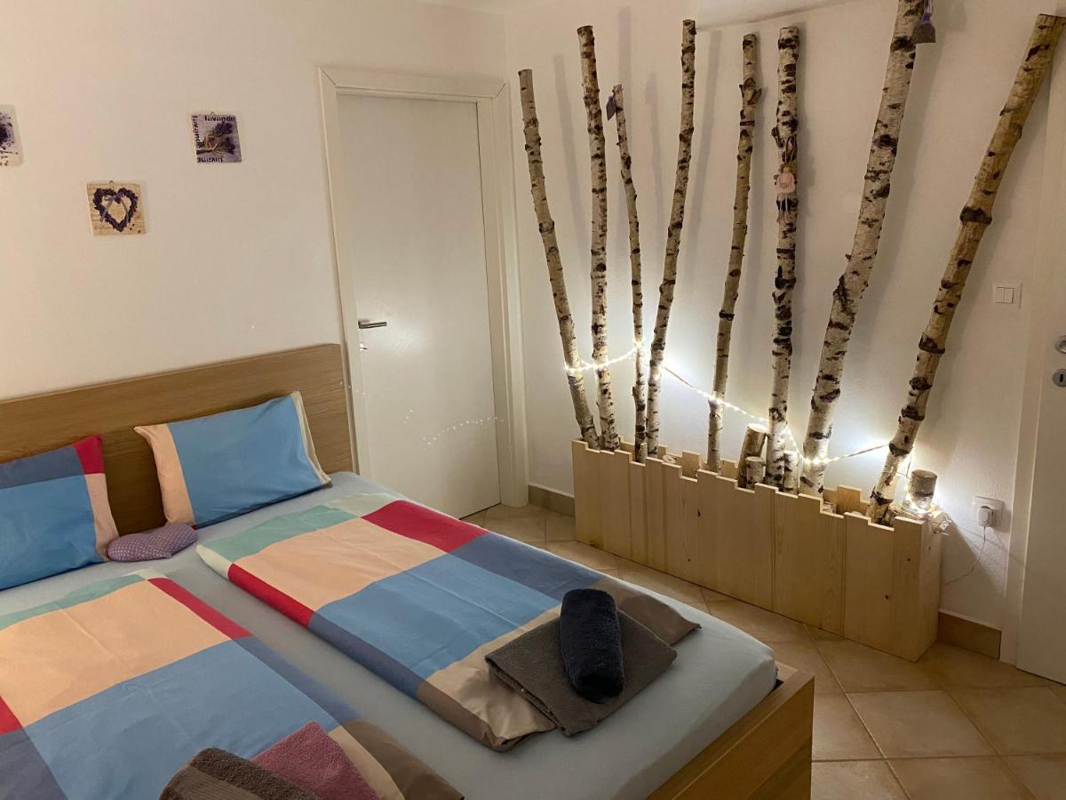 Room Julija Zirovnica Dış mekan fotoğraf